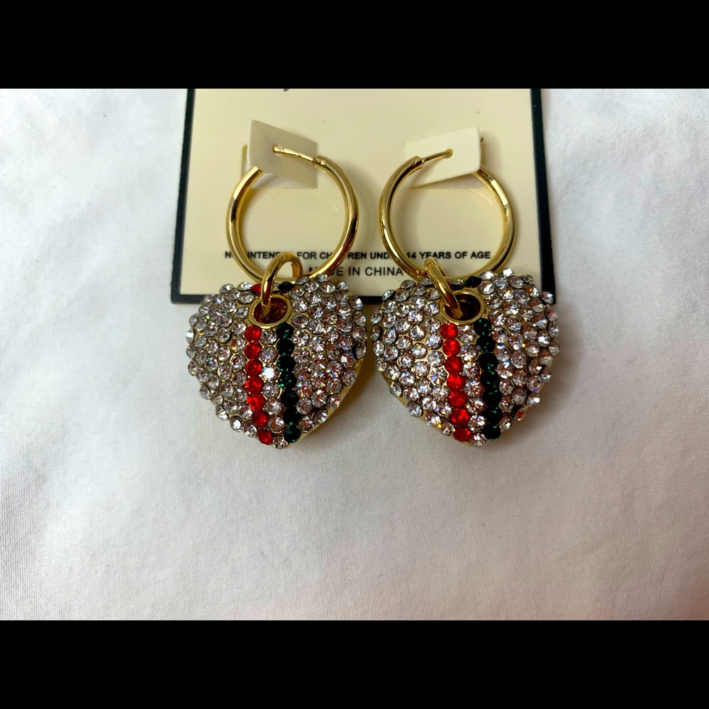 Women’s Bracelet and Earrings Set